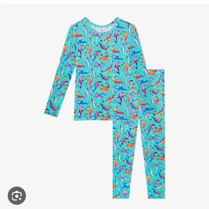 NWT Posh Peanut X Lisa Frank Dancing Dolphins Pajama Set